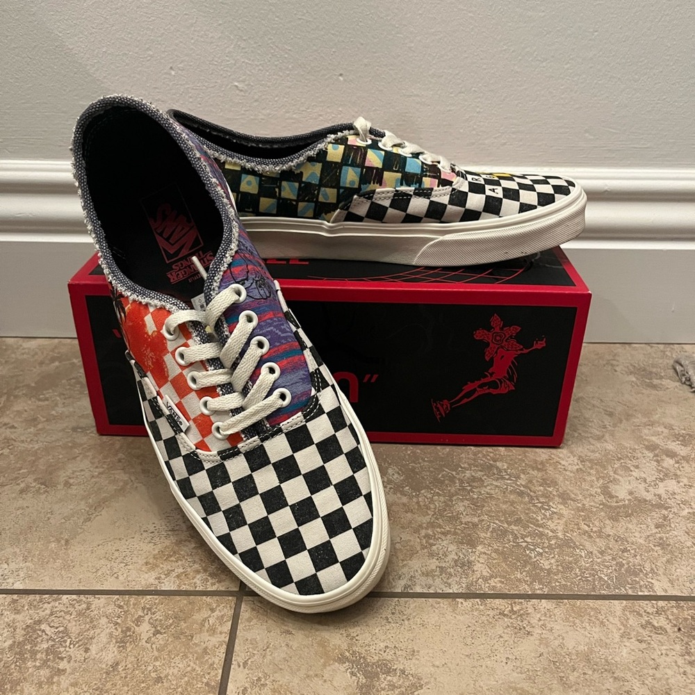 Stranger Things x Vans Authentic “Surfer Boy Pizza” Vans Mens Size 12